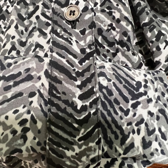 MICHAEL Michael Kors Half Button Down Roll Up Sleeve Top - Picture 13 of 13